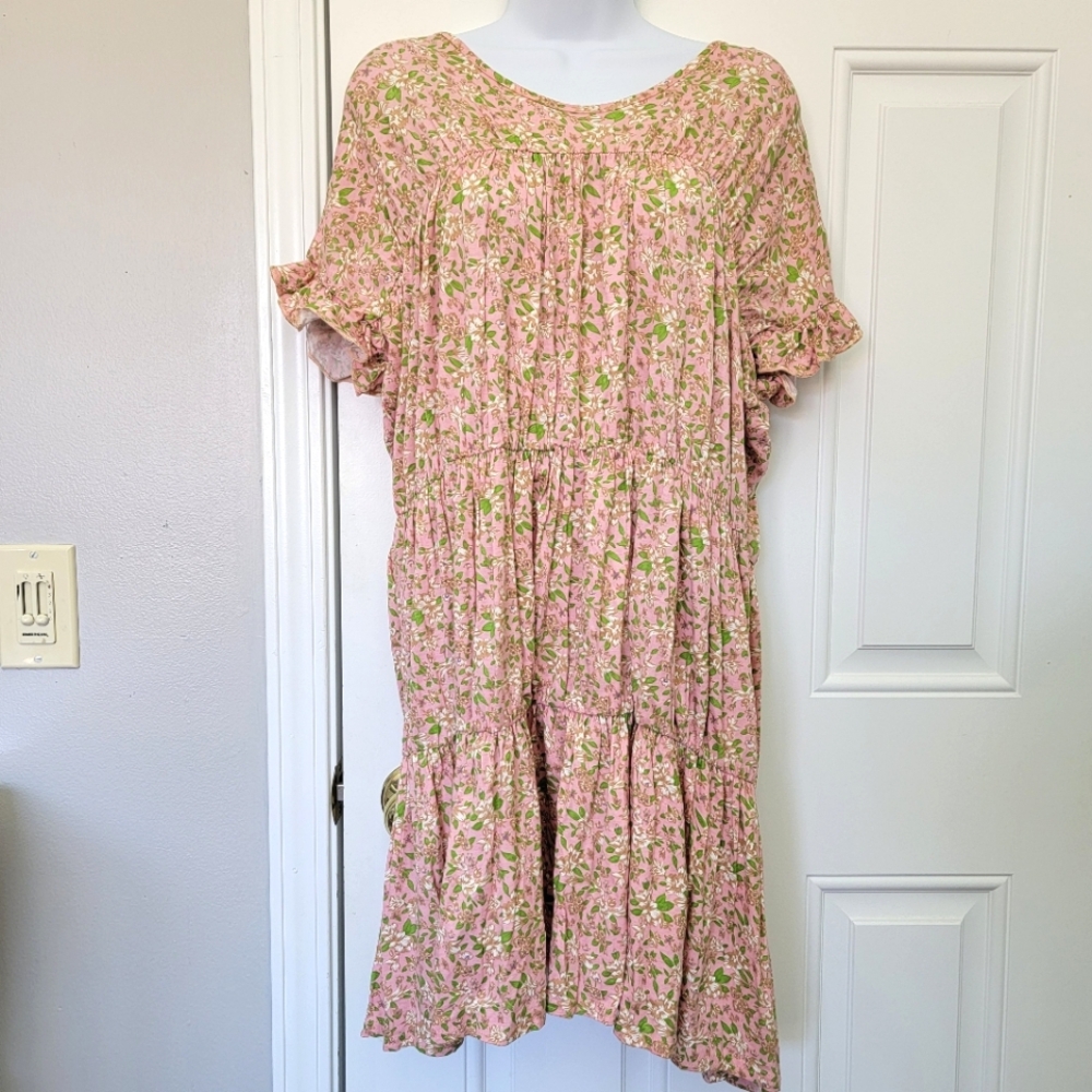 NWT Boohoo Woven Tiered Ruffle Smock Dress Pink Green Floral Boho Size 22